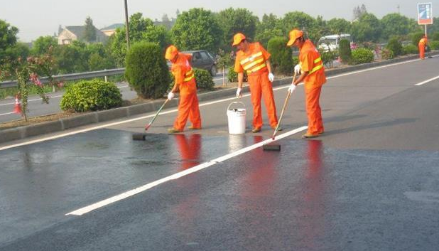  噴涂速凝防水涂料的優(yōu)勢有哪些？